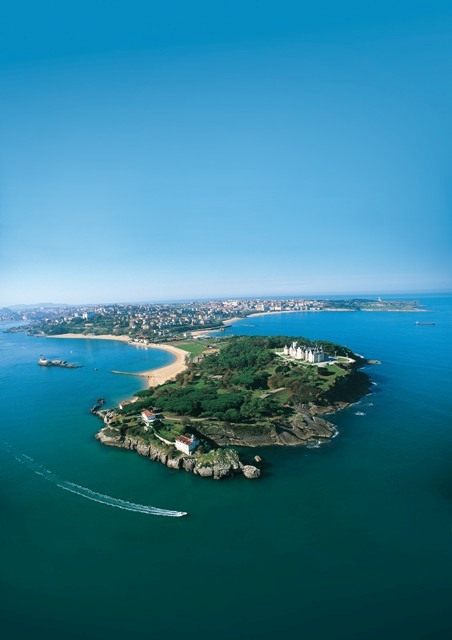 CANTABRIA SANTANDER TRES. En tierra de reyes