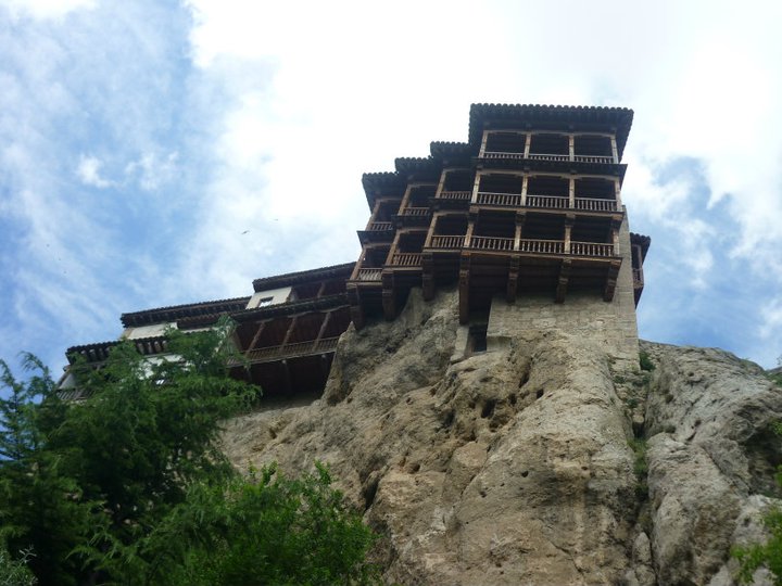 Rocas, peñas y casas